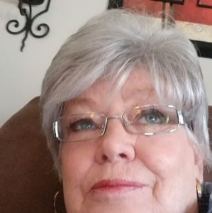 Meet your Posher, Glenna